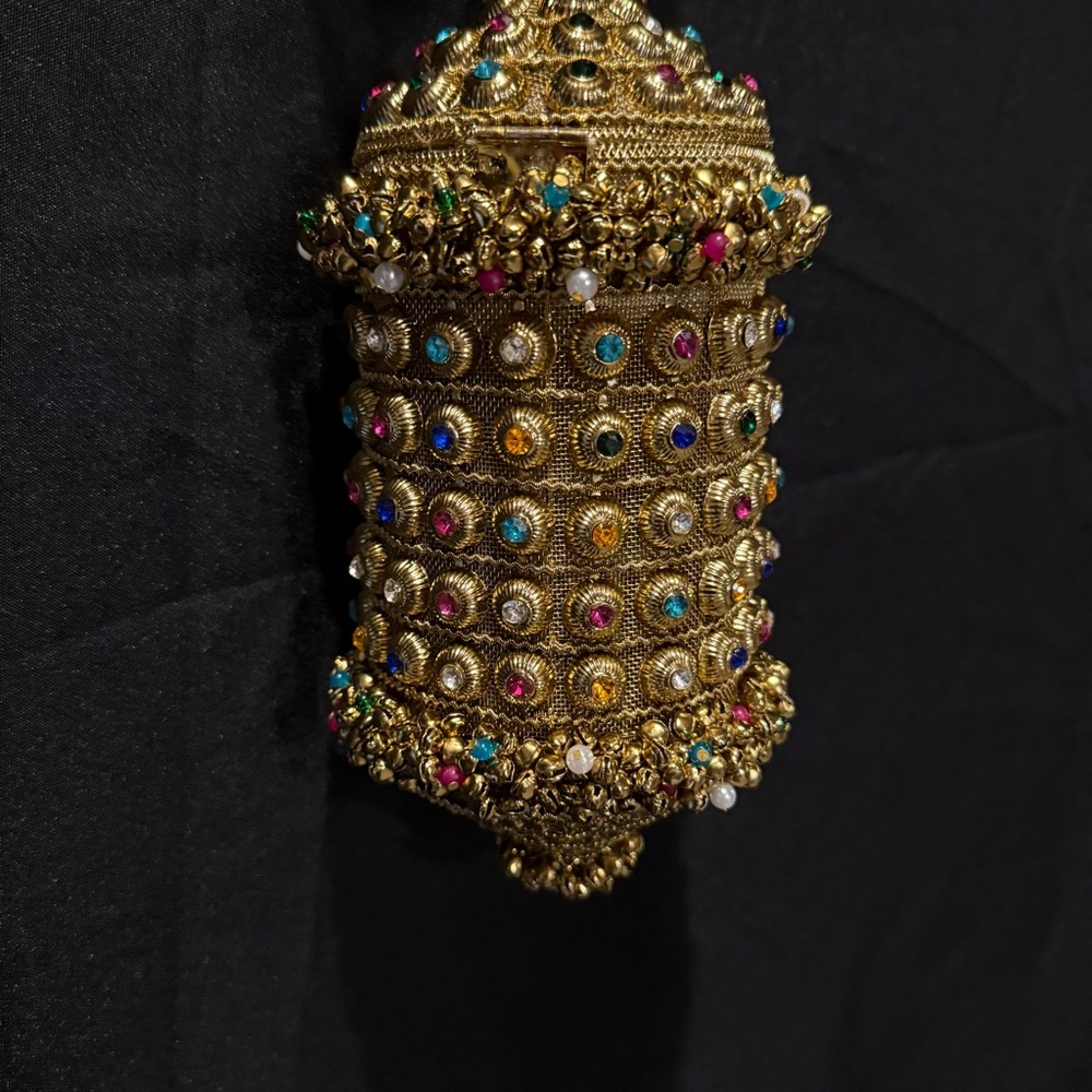 Ramla Bling Bling‎ Moroccan Handmade with Hand-placed Crystals Gold Beaded Bag - Picture 3 of 9